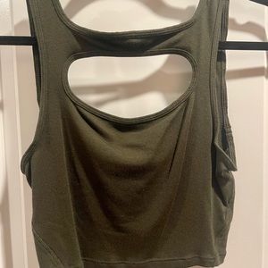 Lululemon LA front cut out crop tank top
